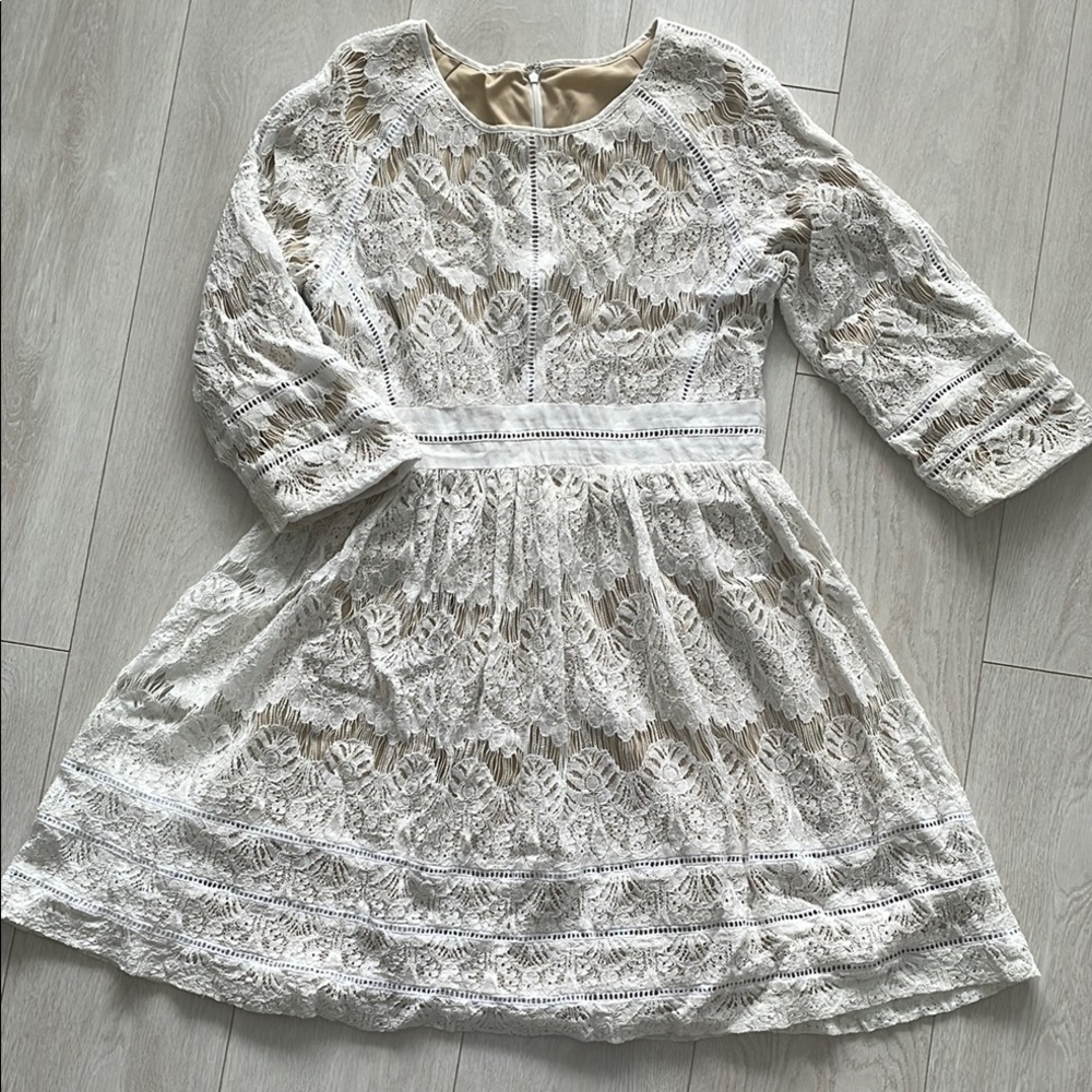 Elegant White Lace Dress